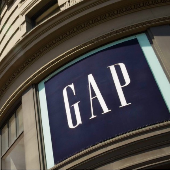 GAP Knit Sweater - Picture 2 of 6